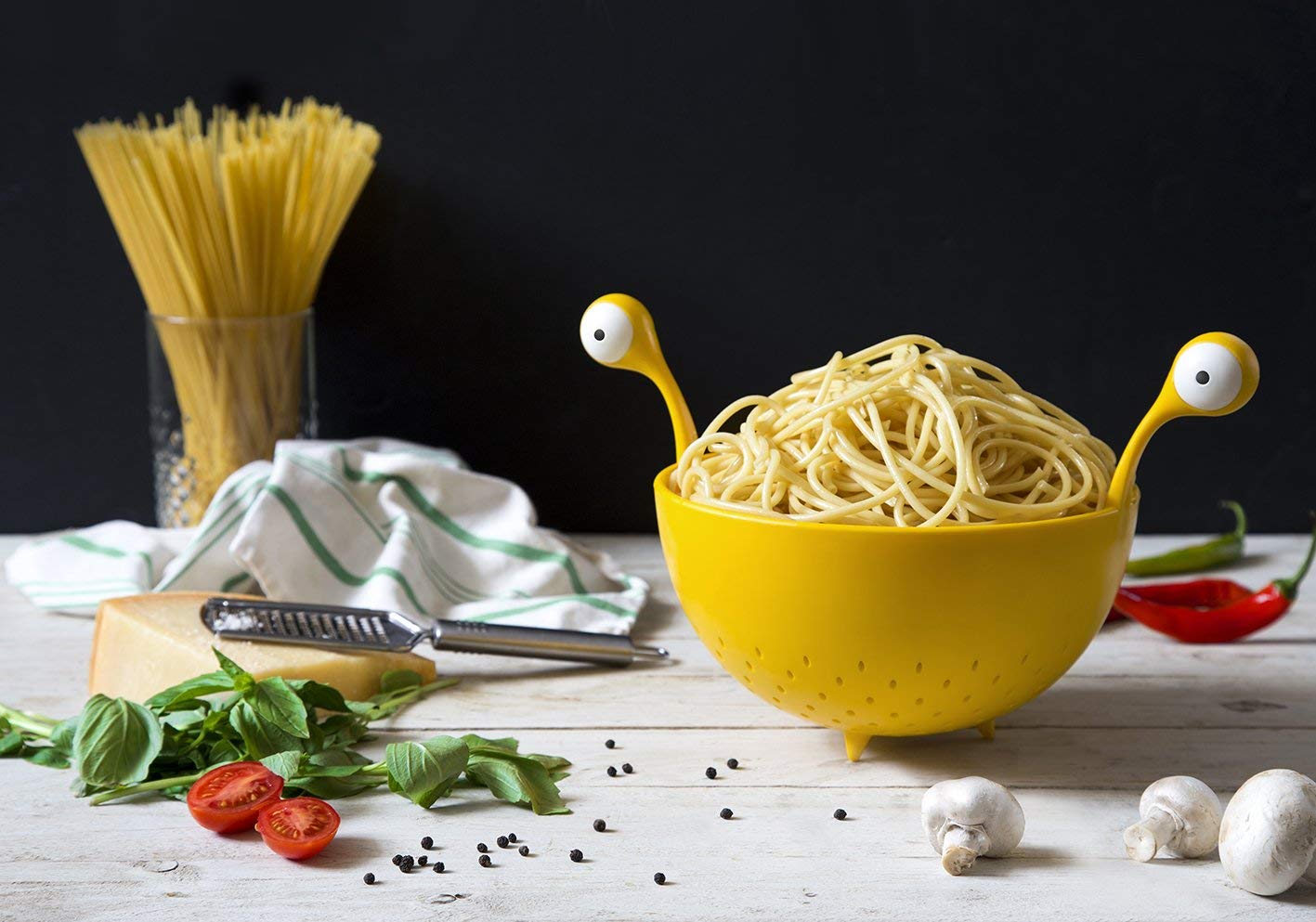 Monster Spaghetti Colander - oddgifts.com