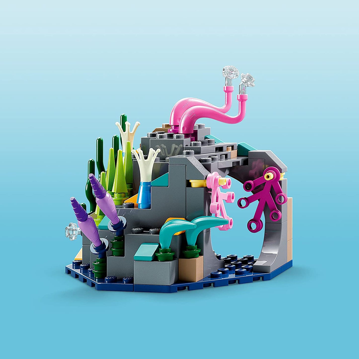 A Pandoran ocean coral cave settings from an Avatar: The Way of Water building Lego set.