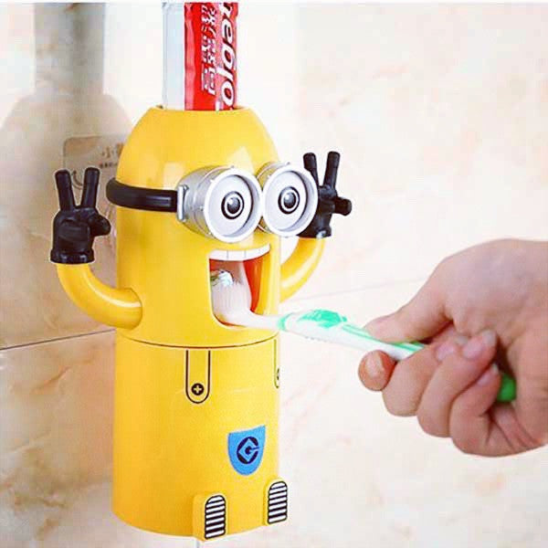 Minion Toothpaste Dispenser - OddGifts.com