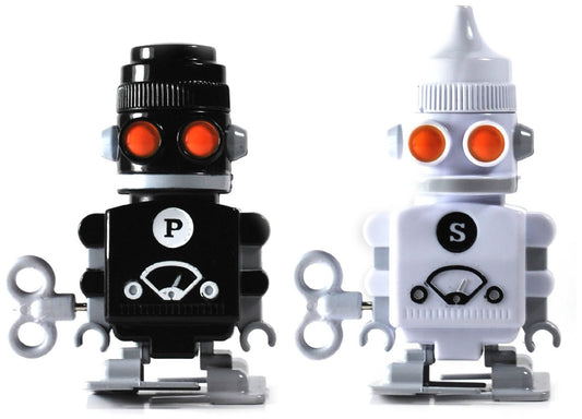 Robot Salt & Pepper Shakers - OddGifts.com