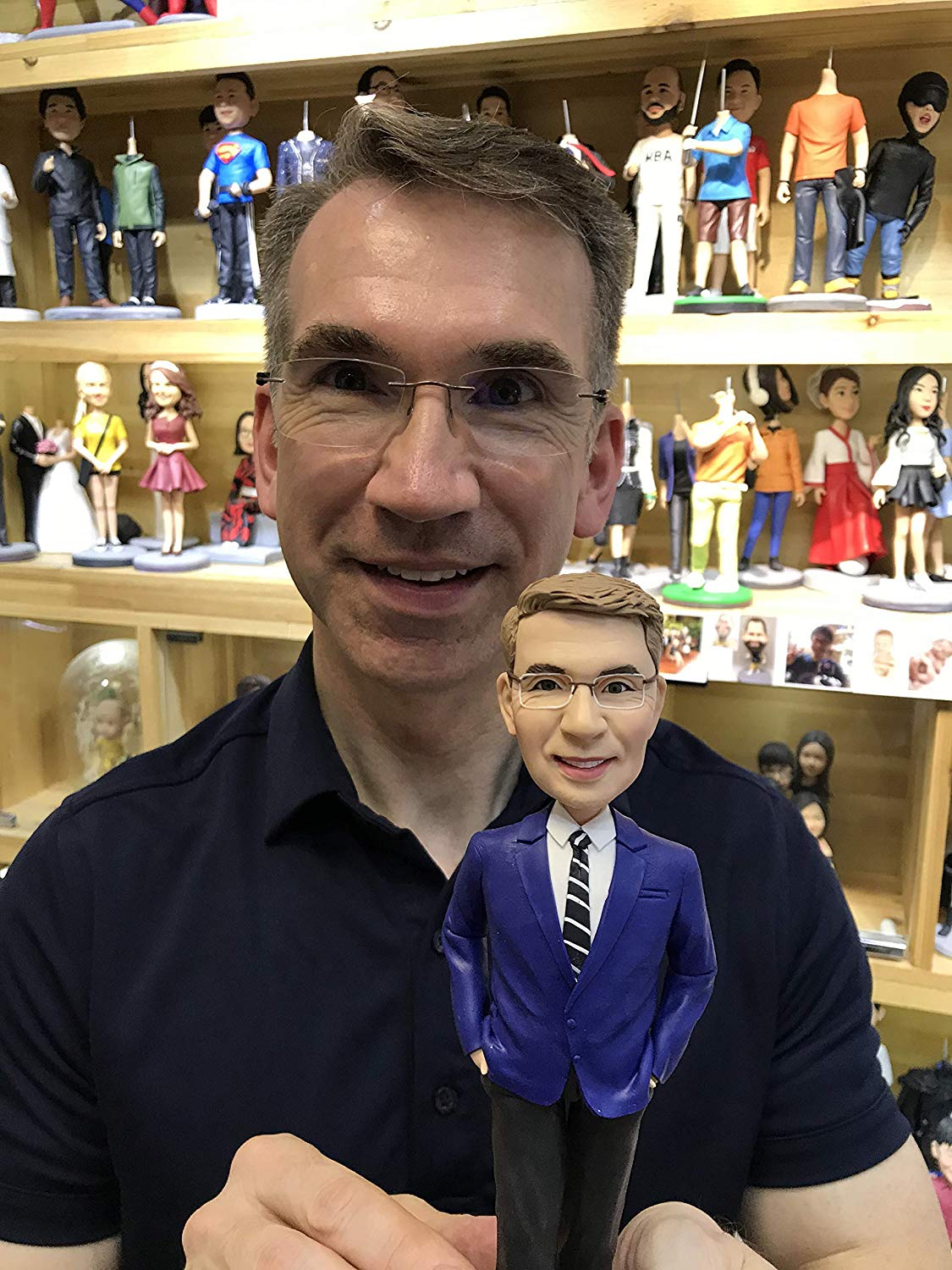 Custom Bobbleheads - oddgifts.com