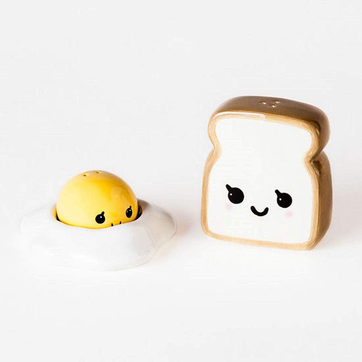 Egg and Toast Salt and Pepper Shakers - oddgifts.com