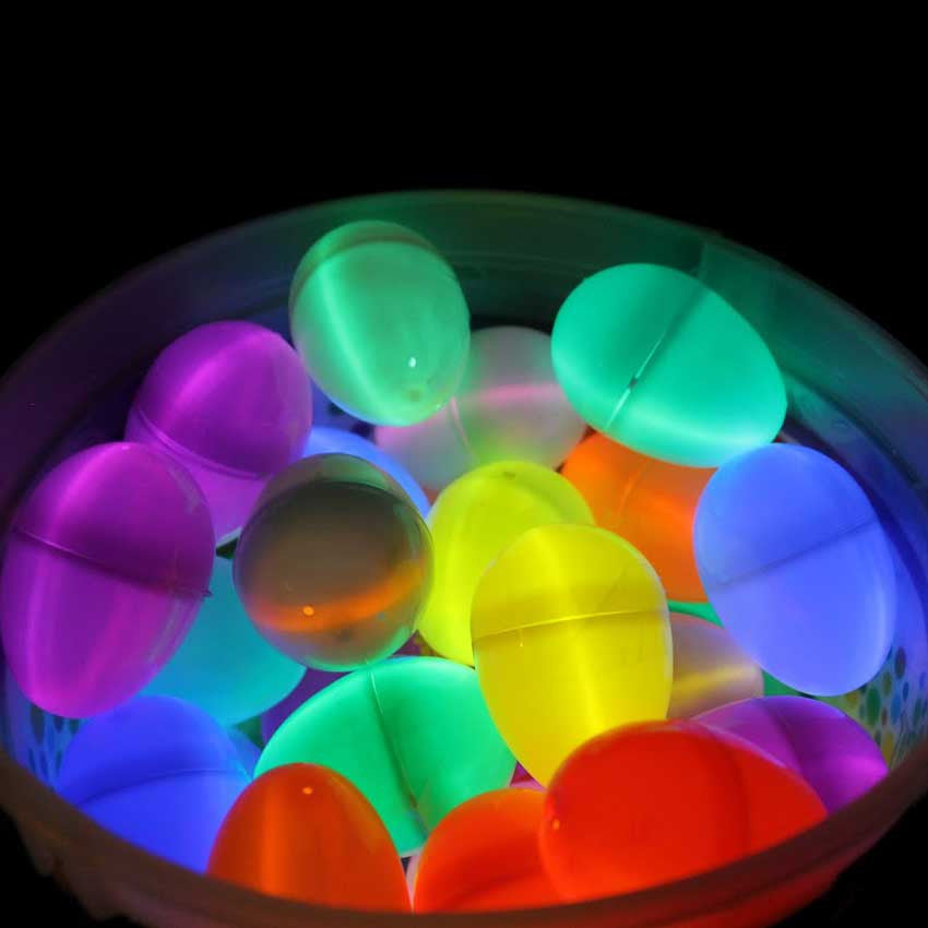 Glow In The Dark Easter Eggs - OddGifts.com