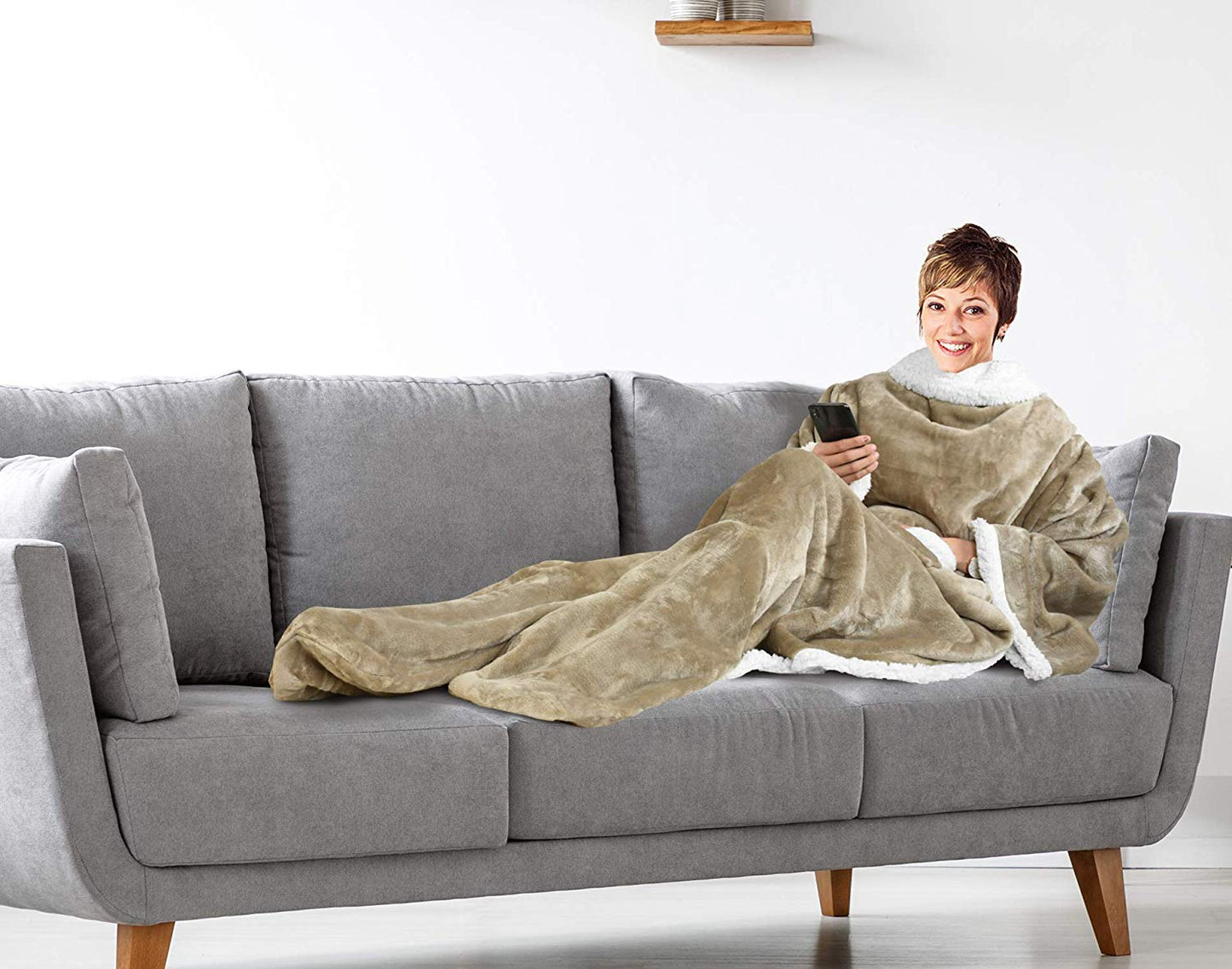 Wearable Sleeved Blanket - oddgifts.com