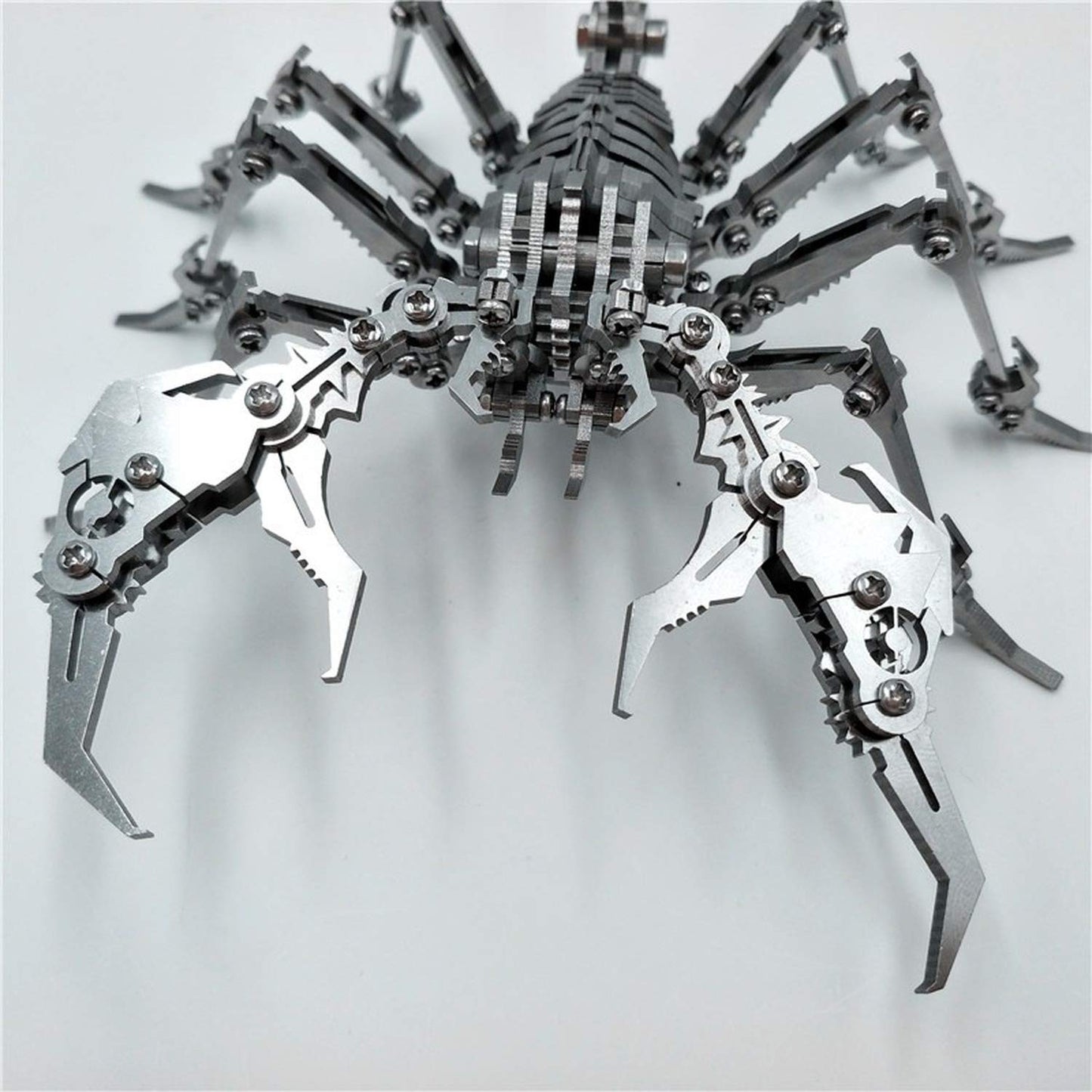 Close up view of the pinchers on the scorpion built from the metal scorpion building kit
