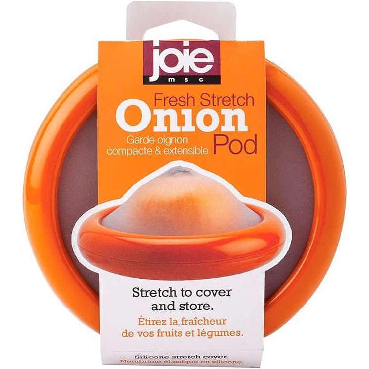 An onion pod saver in its original packaging. The text on the packaging says, 'Fresh stretch onion pod. Stretch to cover and store.'